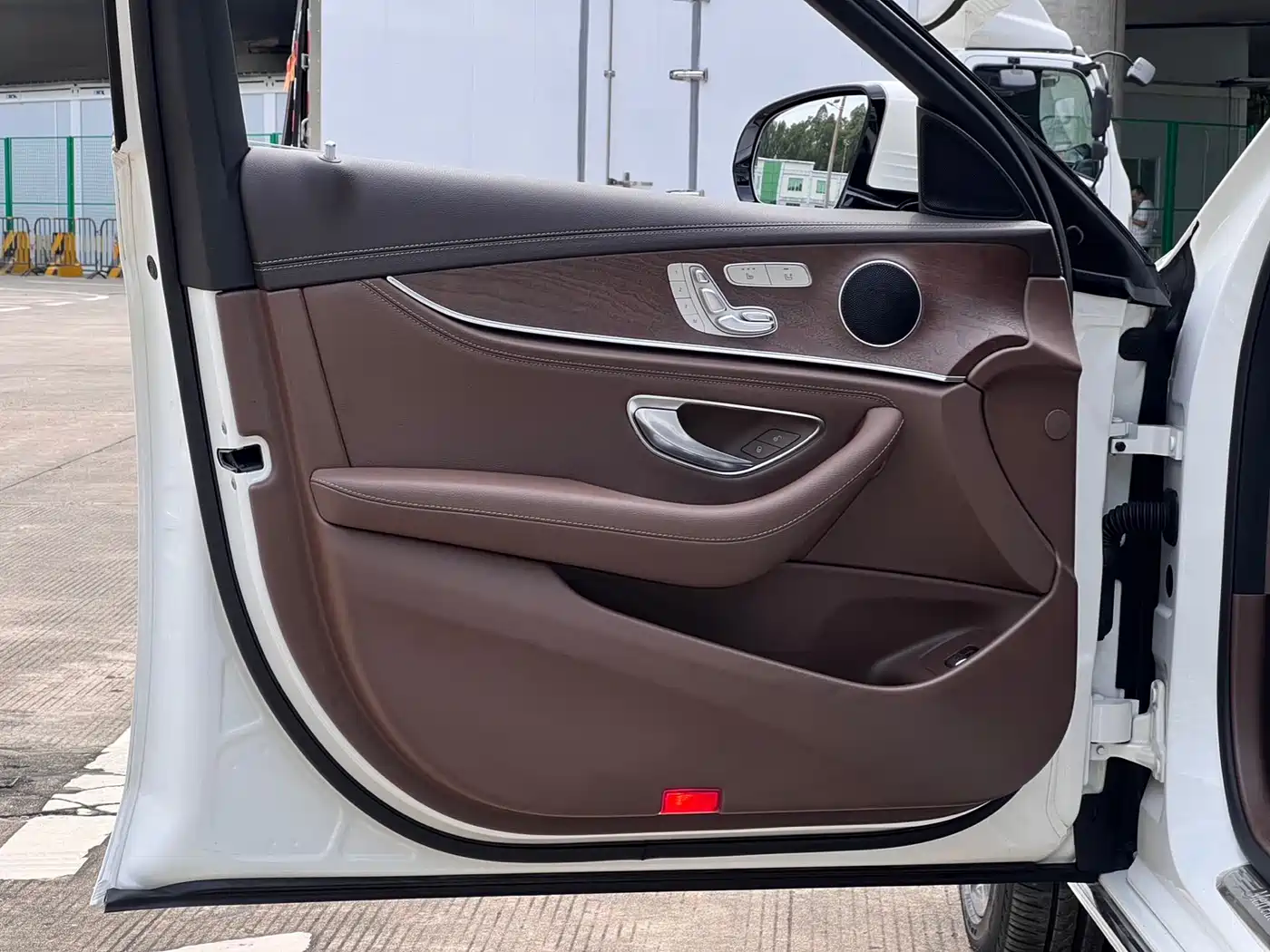 Mercedes-Benz E-Class 2018 Facelift E 300 L Fashion фото 27