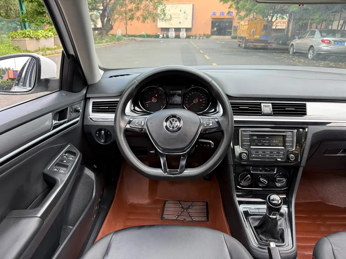 Volkswagen Bora 2018 1.5L Manual Comfort фото 13