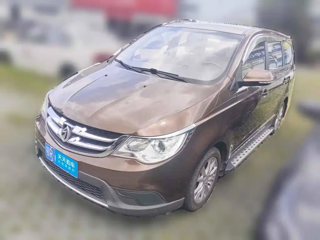 Фото 1 - Baojun 730