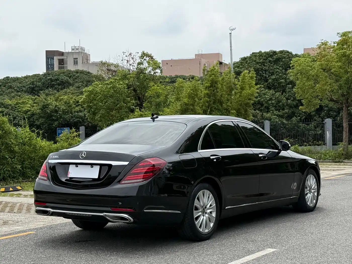 Фото 9 - Mercedes-Benz S-Class