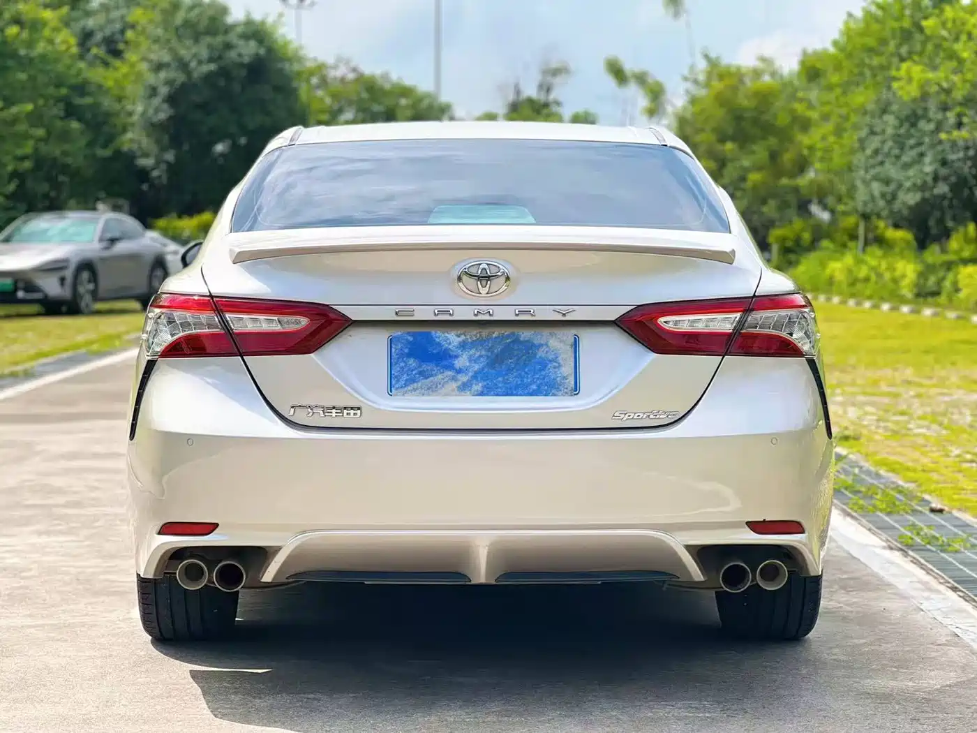 Photo 5 - Toyota Camry