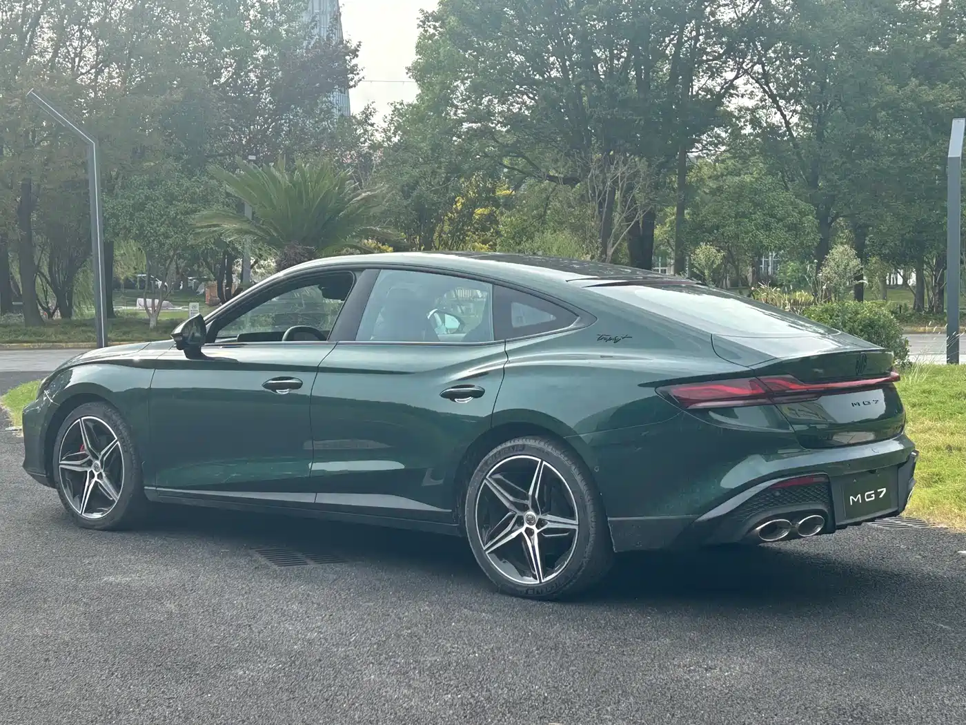 MG MG7 2026 2.0T Trophy+ Super Smart Drive Edition фото 5