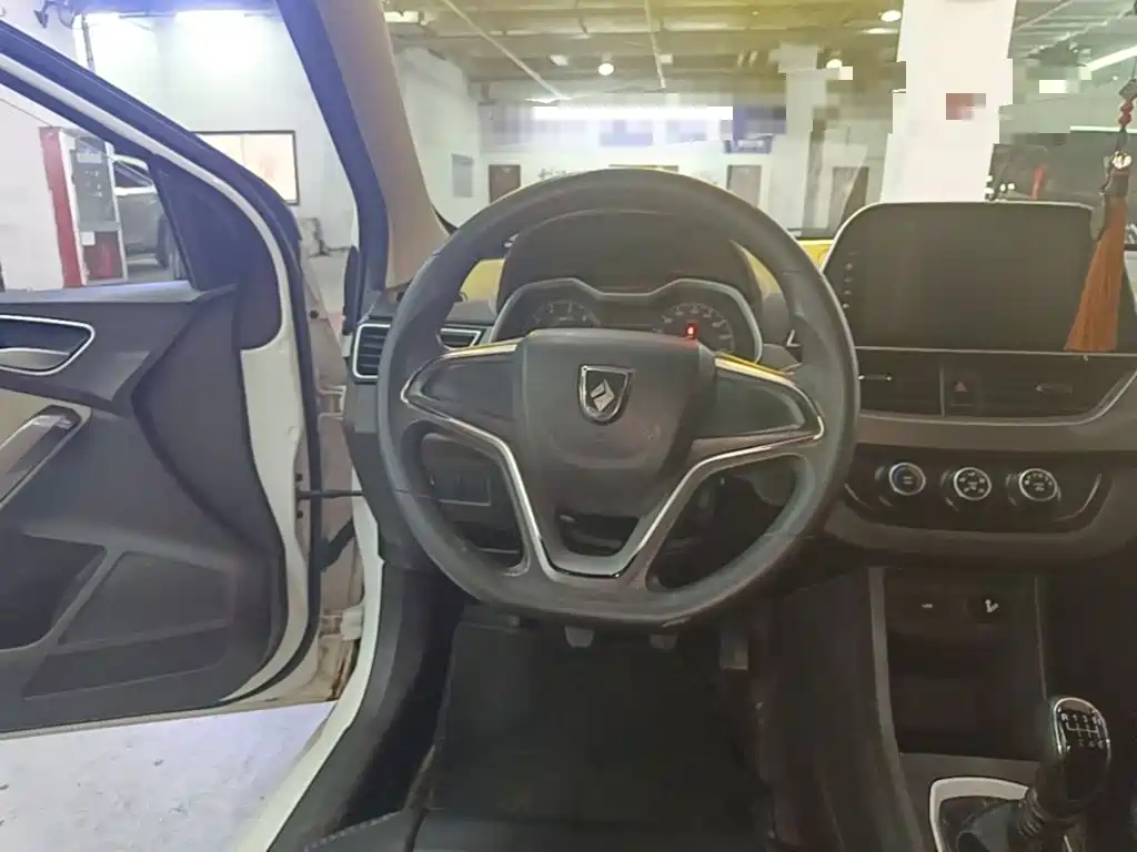Baojun 310W 2019 2017 1.5L Manual Comfort China V