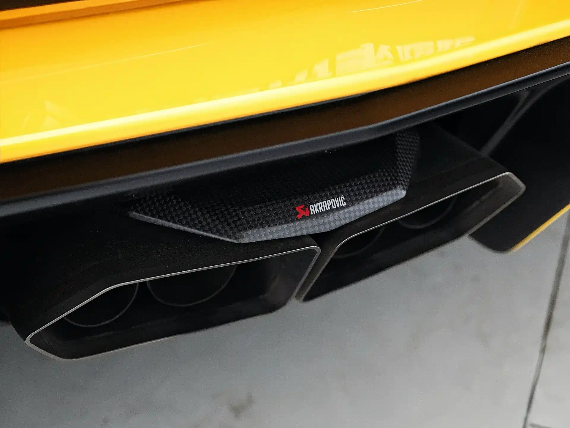 Фото 18 - Lamborghini Aventador