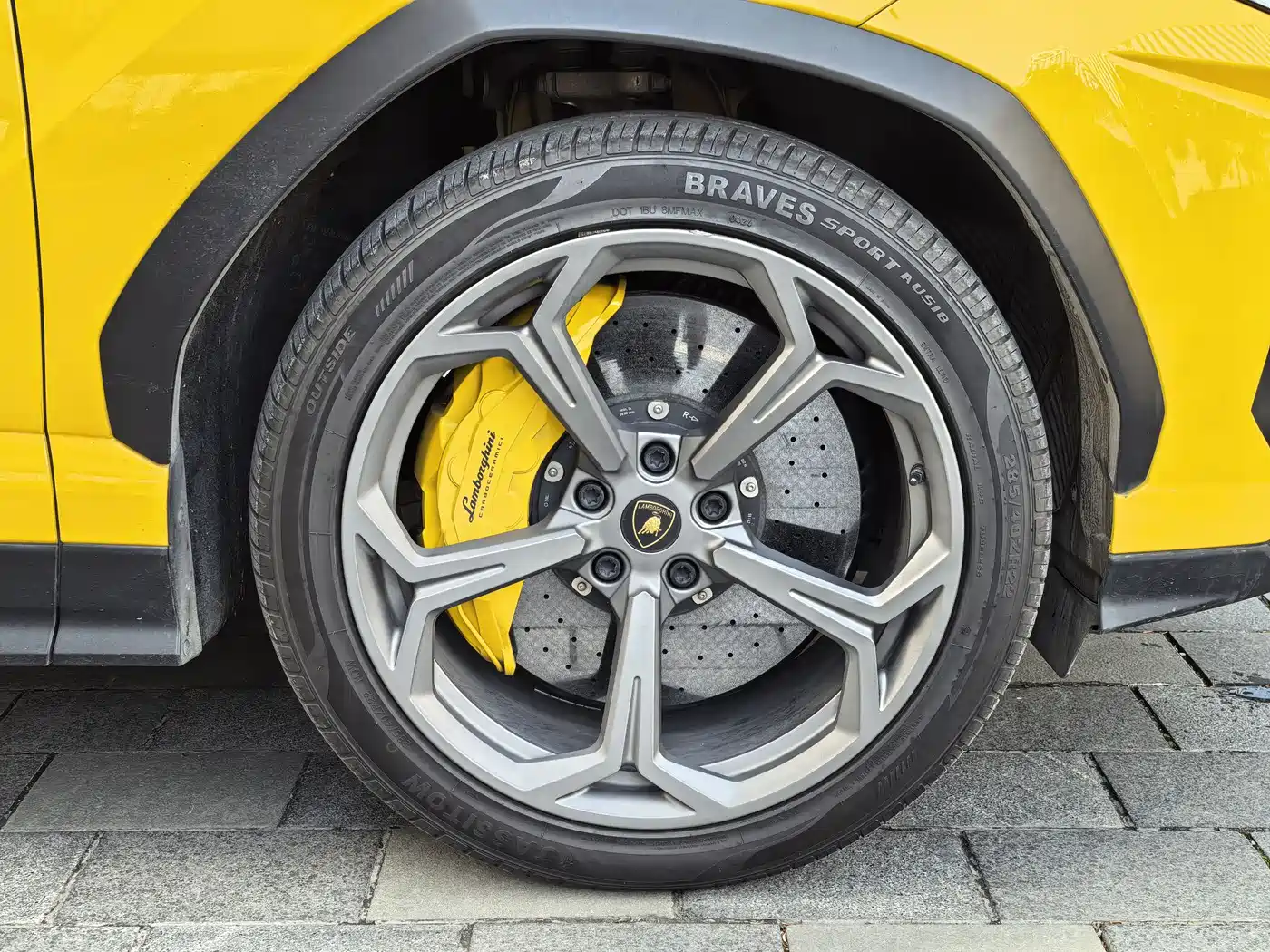 Lamborghini Urus 2021 4.0T V8 фото 4