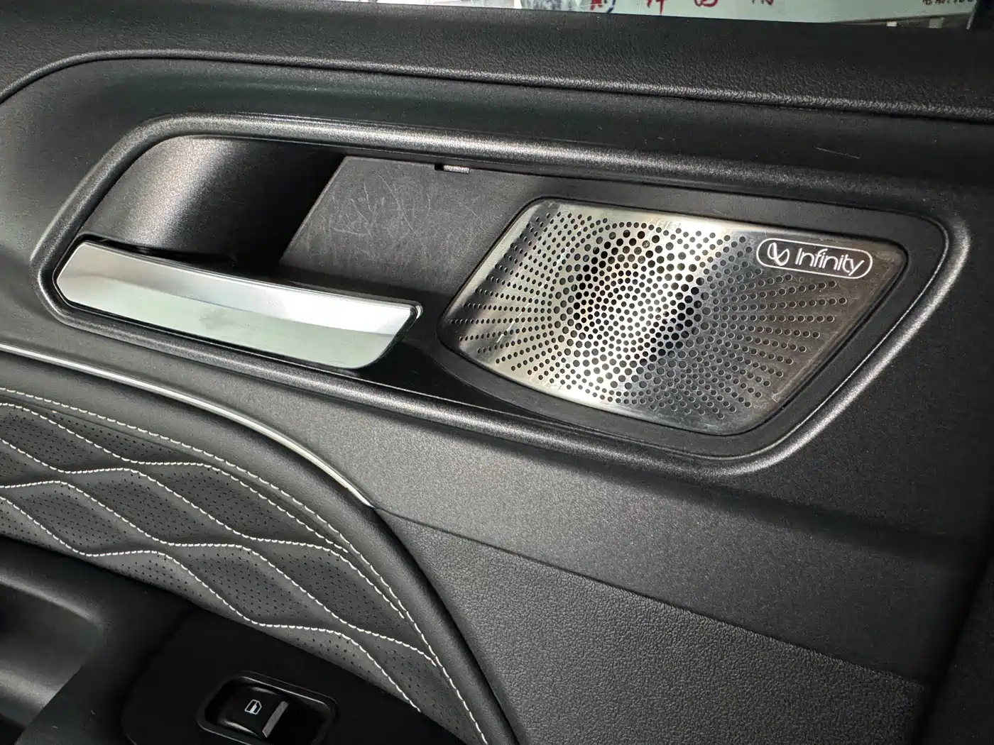 Tank 300 2024 2.0T Conqueror фото 8