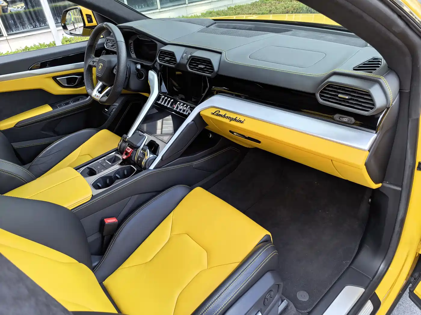 Lamborghini Urus 2021 4.0T V8 фото 36