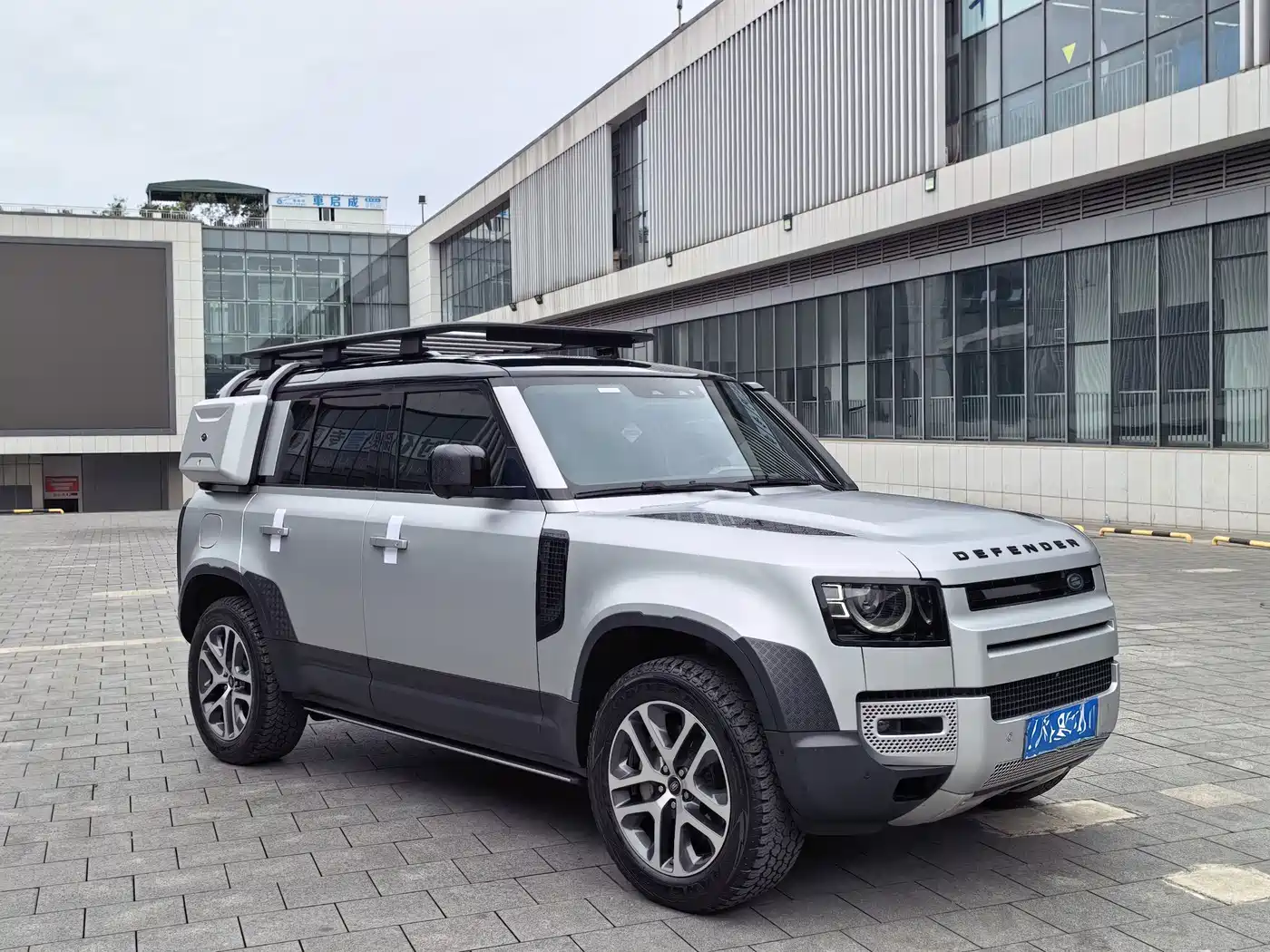 Фото 3 - Land Rover Defender