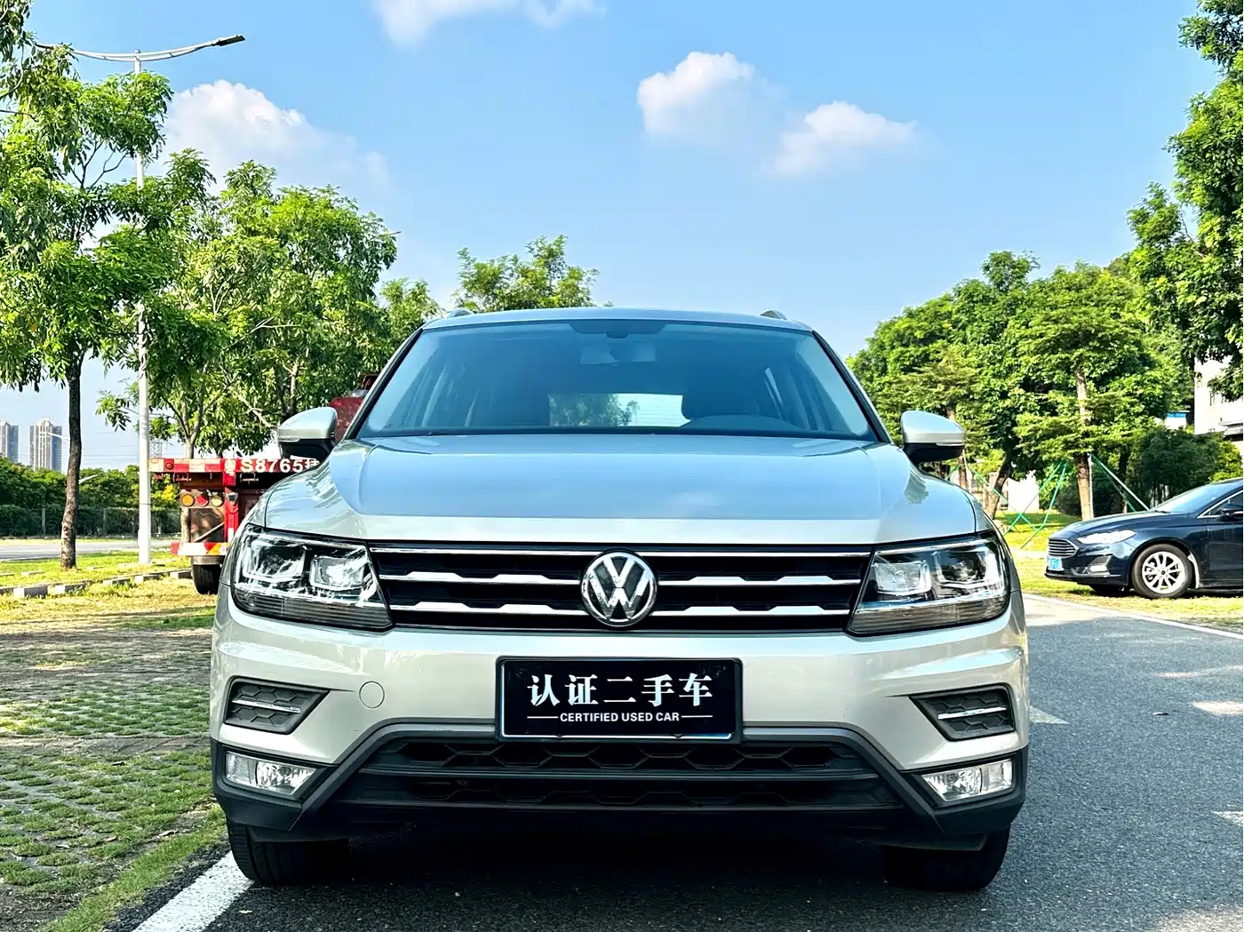 Фото 2 - Volkswagen Tiguan L