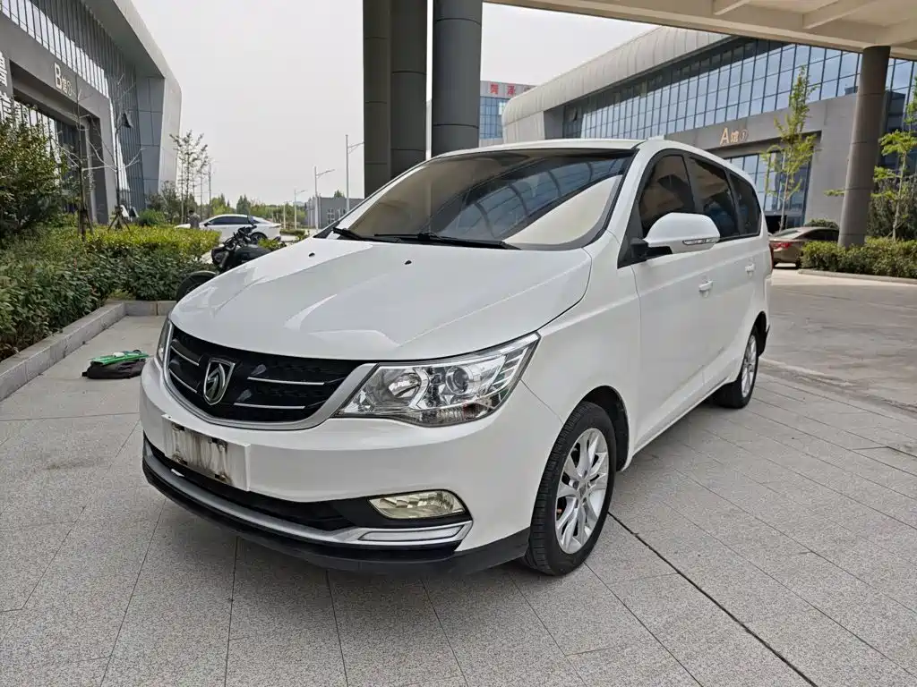 Фото 1 - Baojun 730