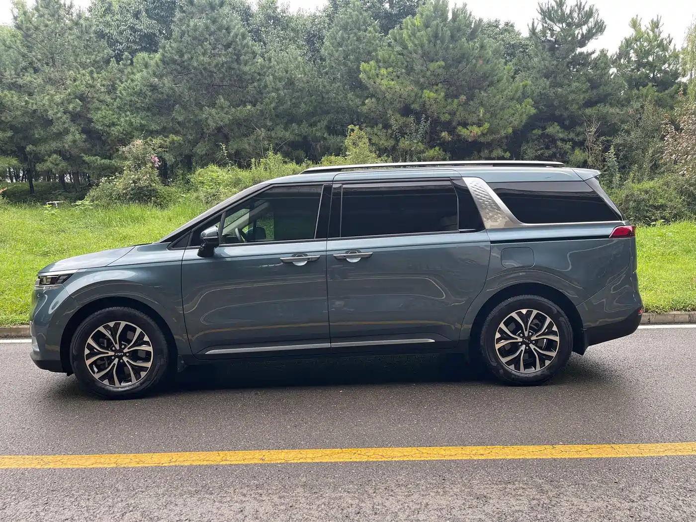 Kia Carnival 2024 2021 2.0T Luxury Tech Edition