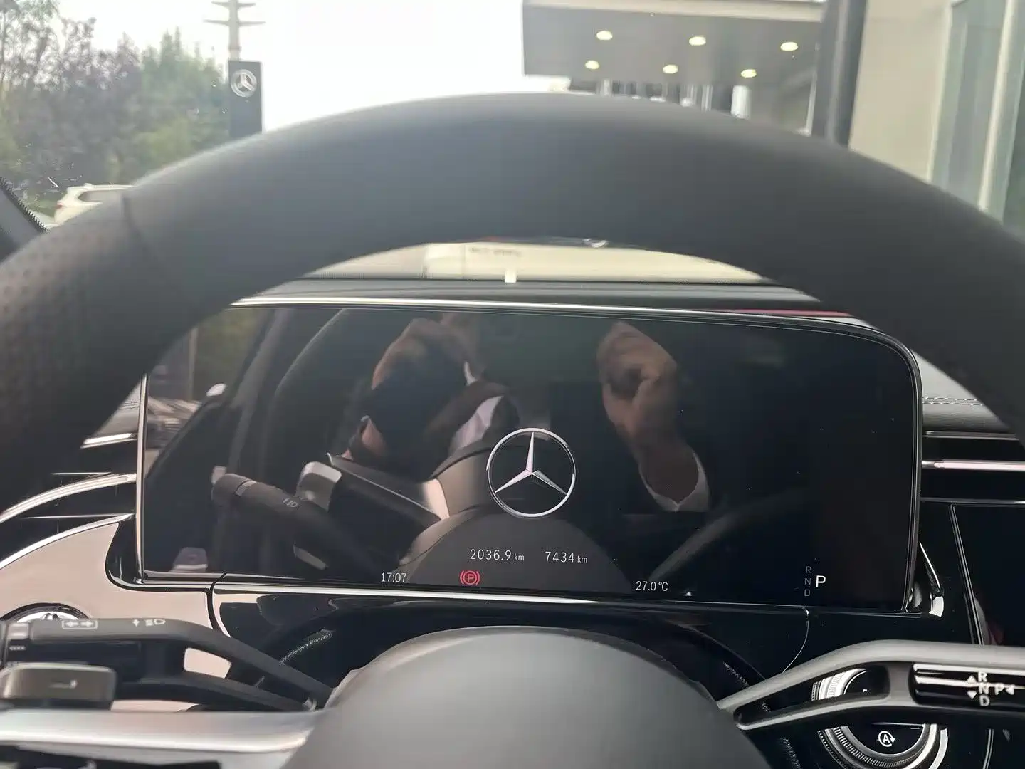 Фото 5 - Mercedes-Benz E-Class