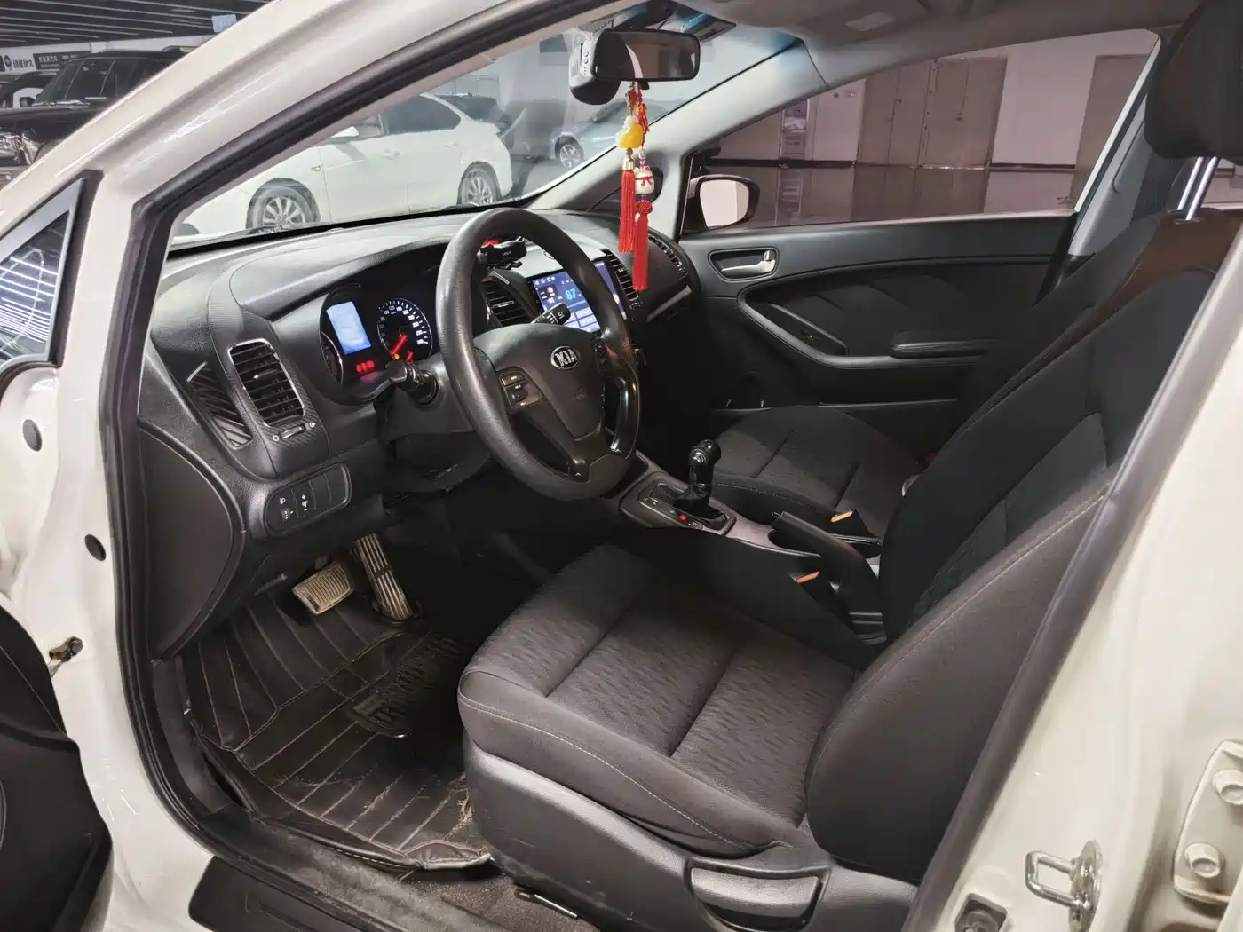 Kia K3 2015 1.6L Automatic GL фото 8