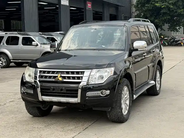  Mitsubishi Pajero (Import) 2018 3.0L Automatic Luxury Edition