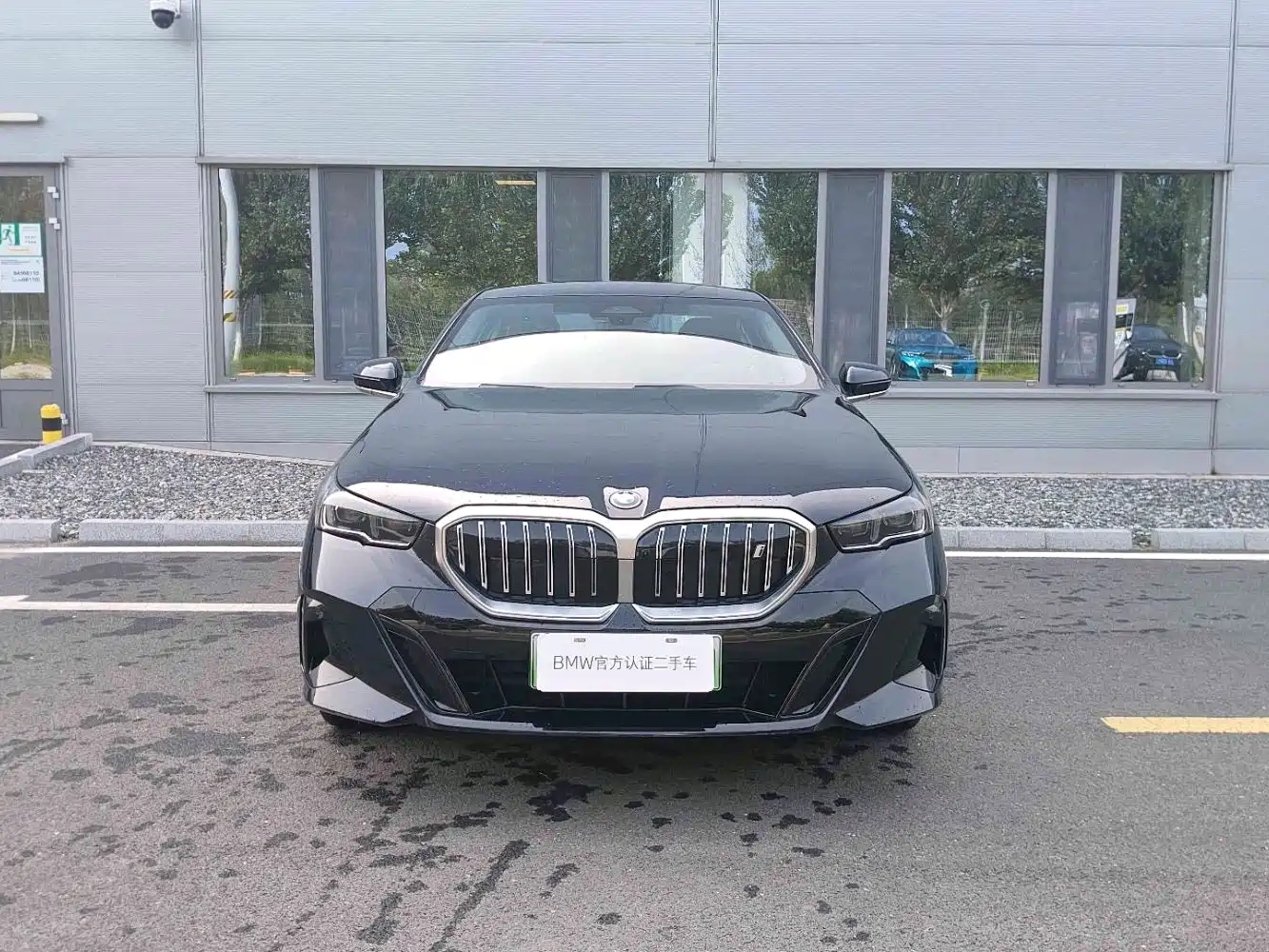 2025 BMW i5