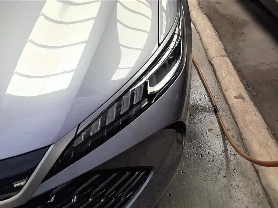 BYD Qin PLUS 2025 DM-i Smart Drive 55KM Leader фото 5