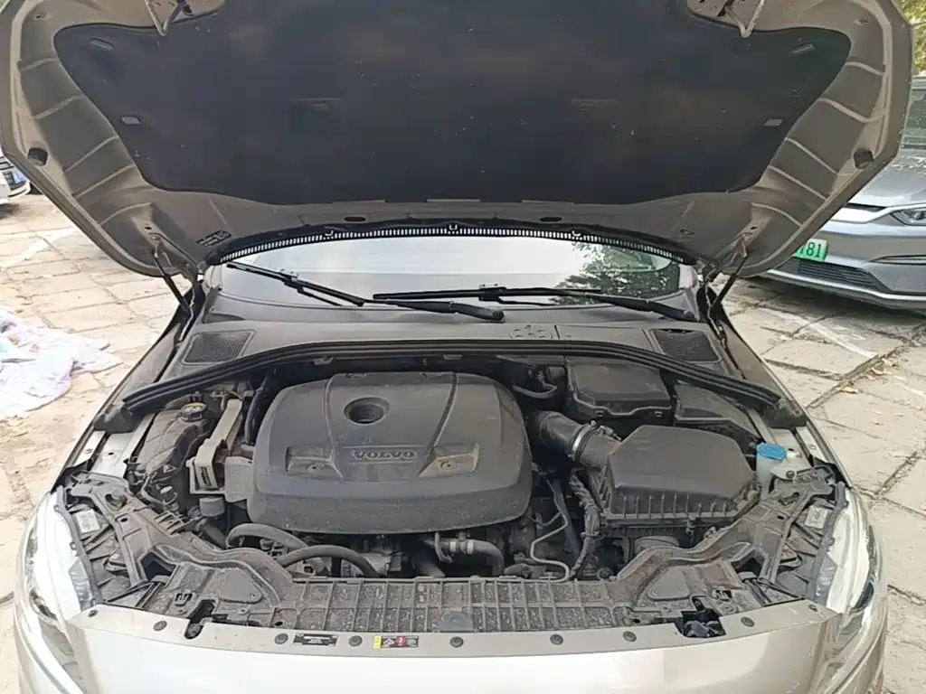 Фото 20 - Volvo S60