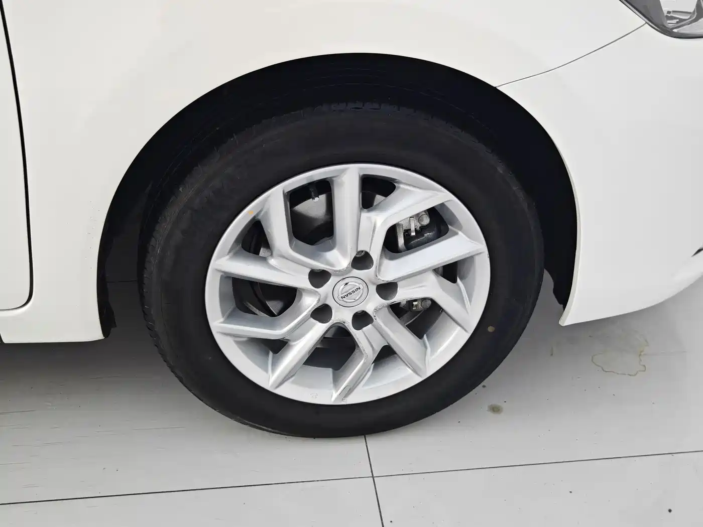 Nissan Tiida 2024 2024 1.6L CVT Smart Drive Edition