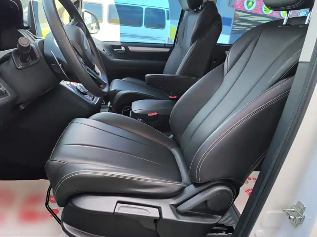 Maxus G20 2024 2023 Facelift ES 2.0T Gasoline Automatic Value Edition