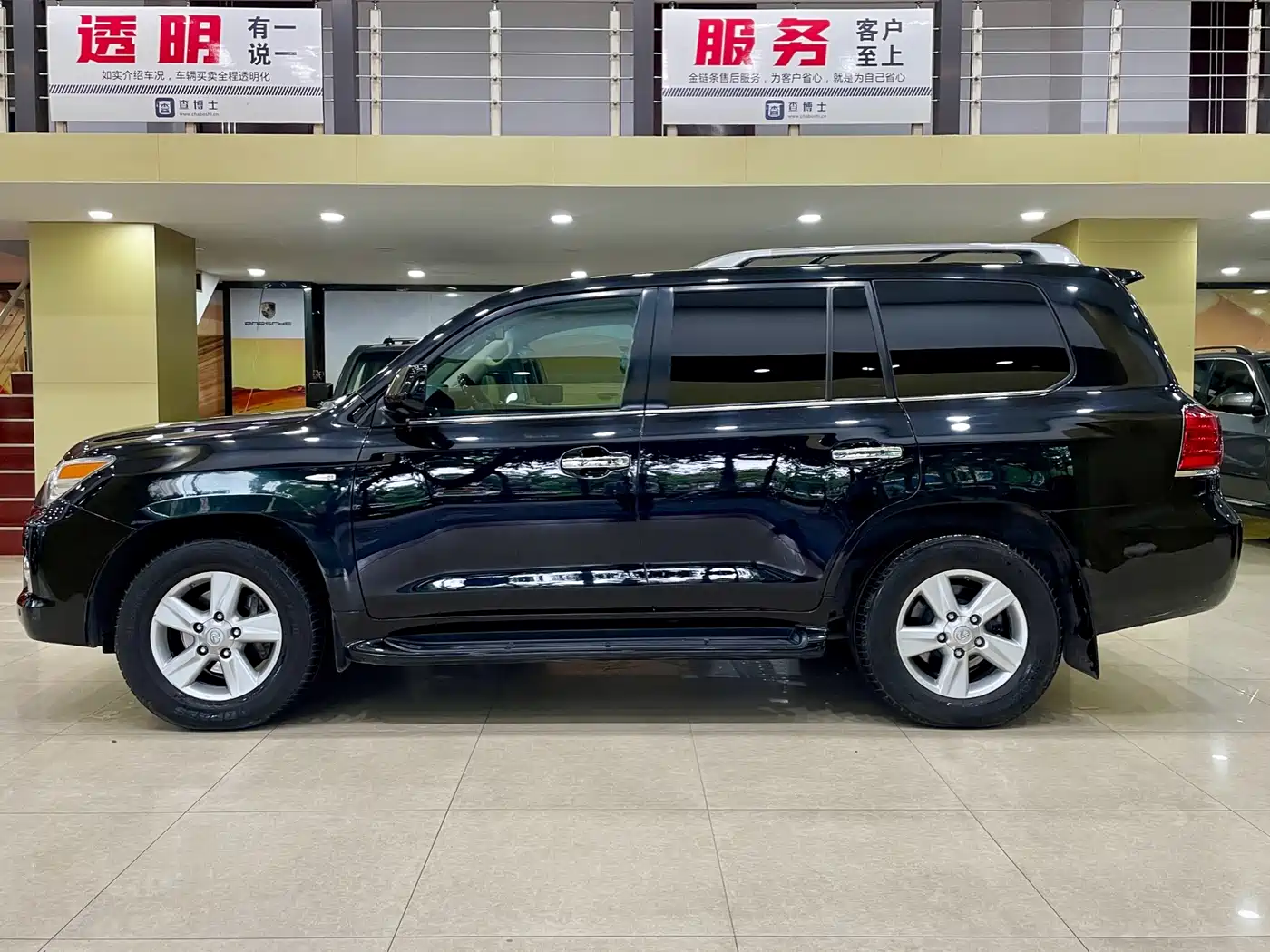 Lexus LX 2009 570 фото 2