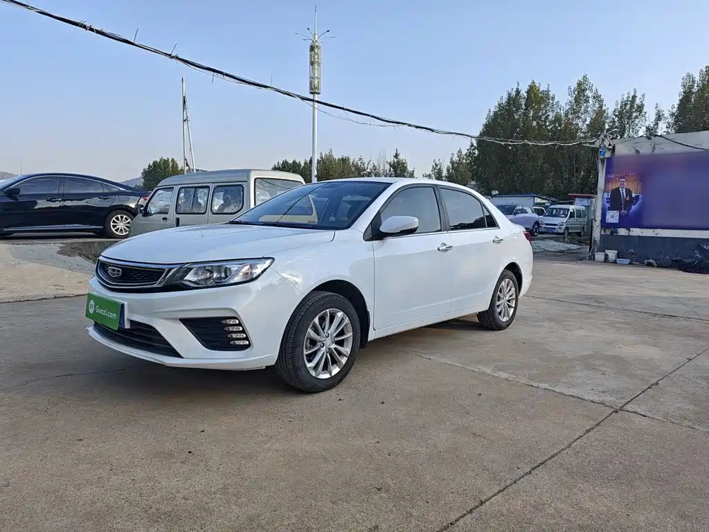 Фото 23 - Geely Vision