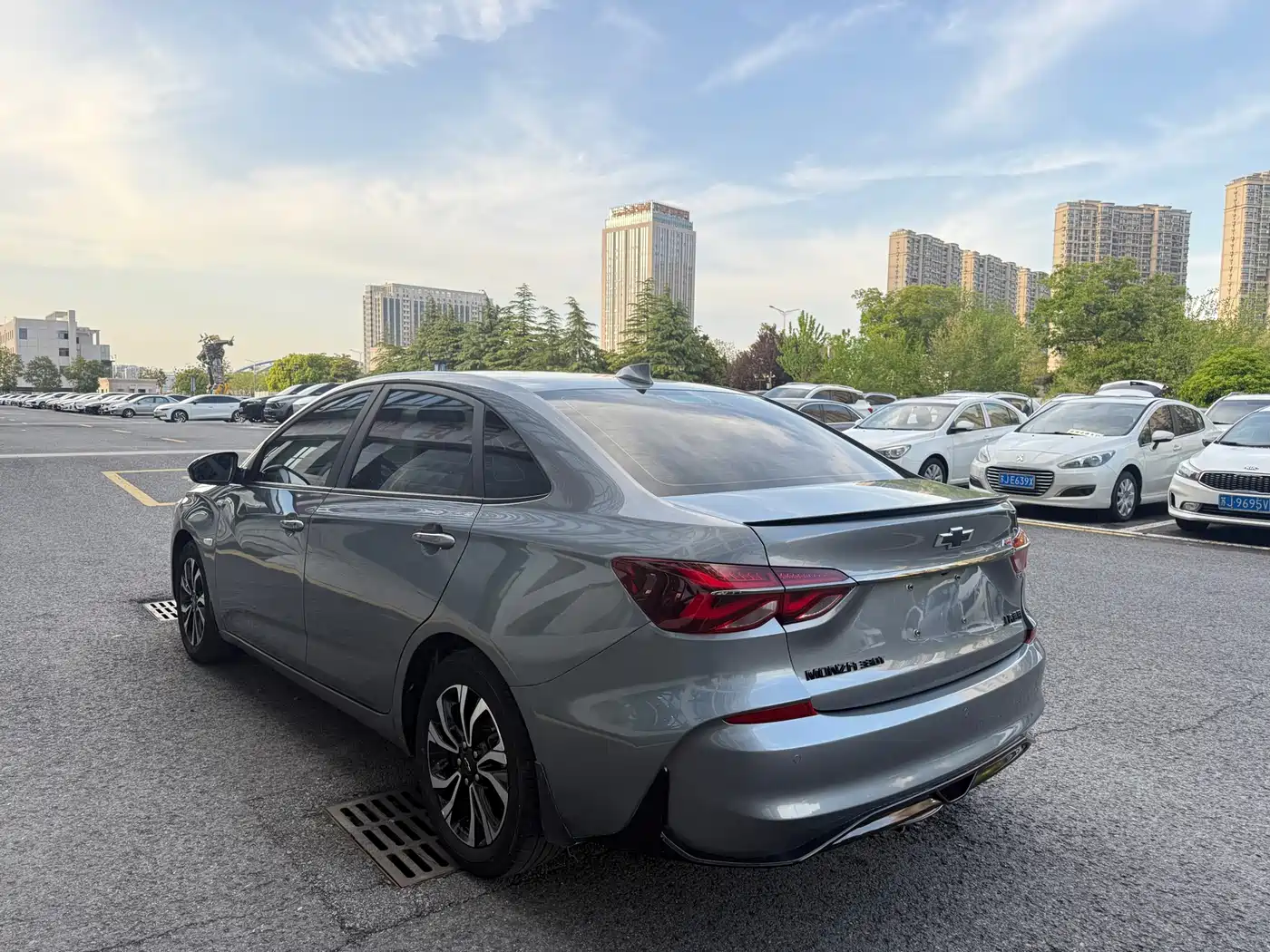 Chevrolet Monza 2019 RS 330T Auto Smooth Edition China VI фото 17