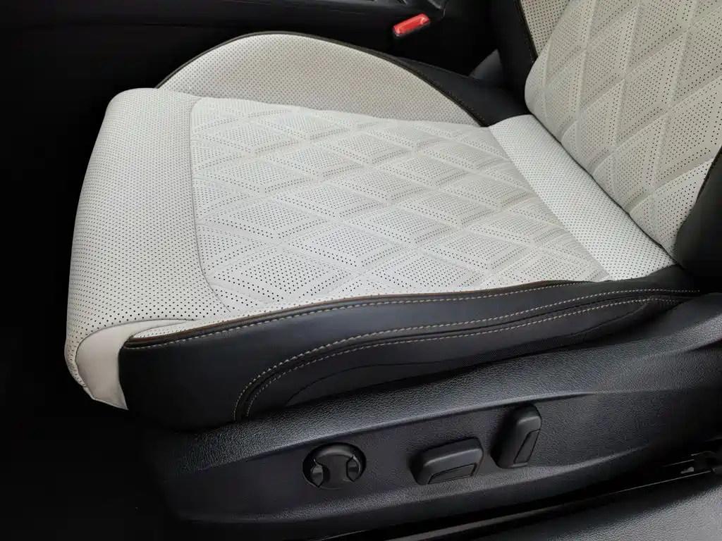 Фото 20 - Volkswagen Magotan