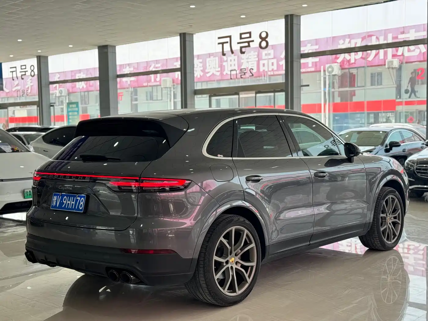 Porsche Cayenne 2022 Cayenne 3.0T Platinum Edition фото 6