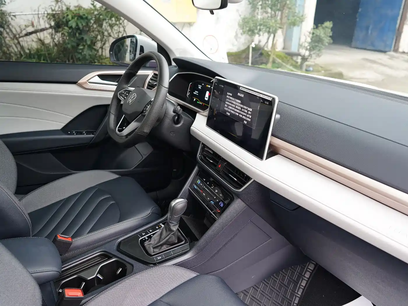 Volkswagen Tharu 2024 300TSI 2WD Full Moon Edition фото 19