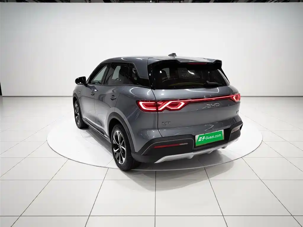 BYD Yuan UP 2024 401KM Leading Edition фото 24