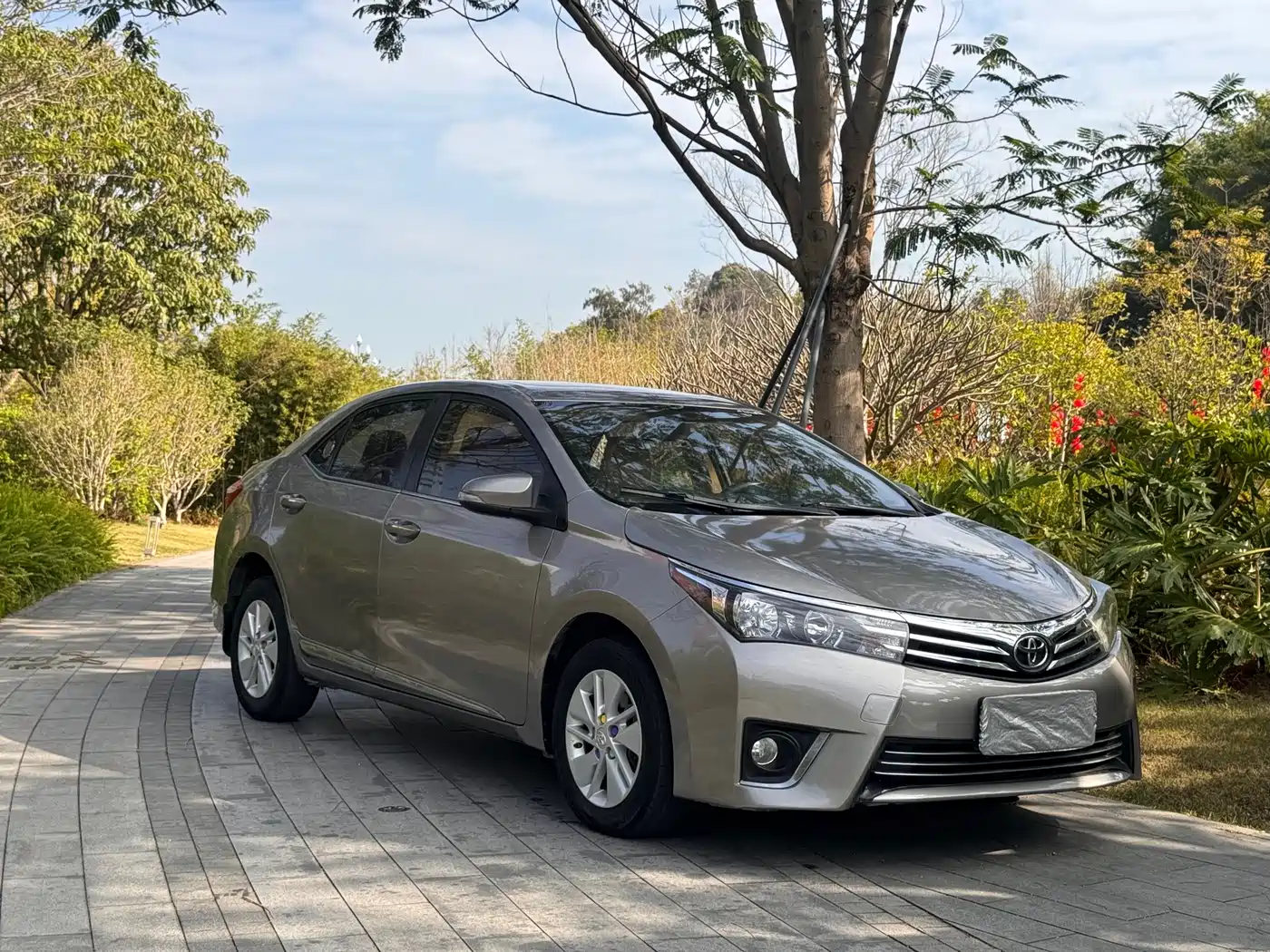Toyota Corolla 2014 1.6L CVT GL-i фото 3