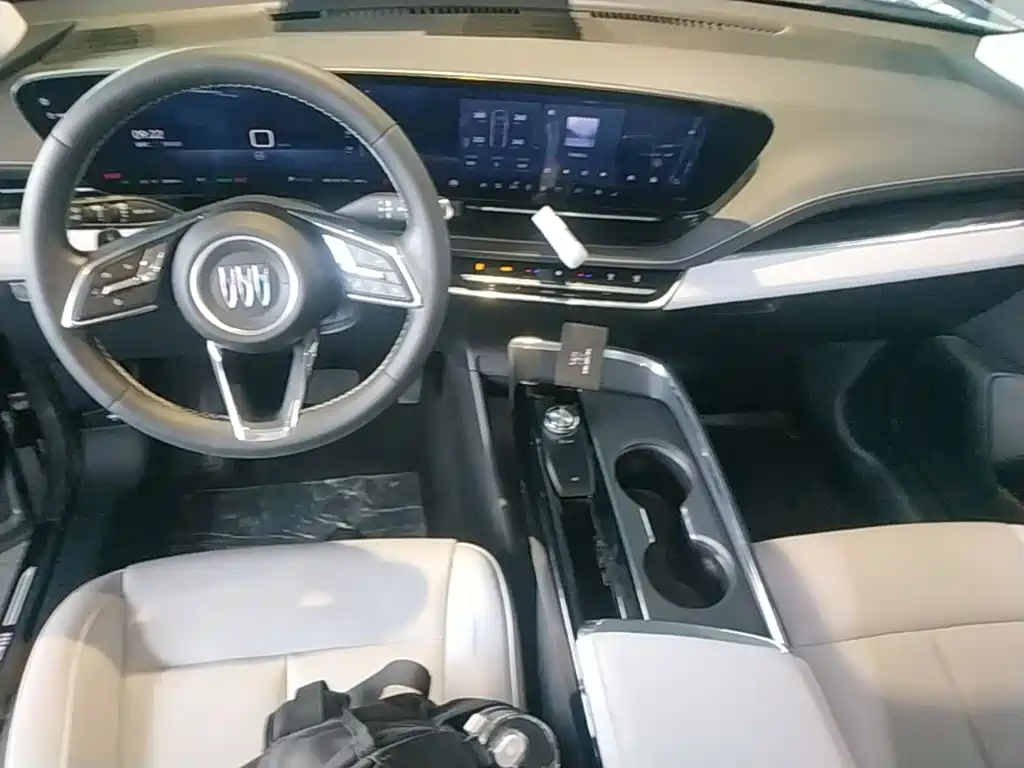 Buick E5 2024 2023 Premium Standard Range Edition