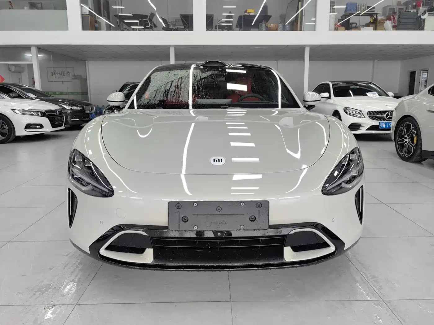Фото 2 - Xiaomi Auto Xiaomi SU7