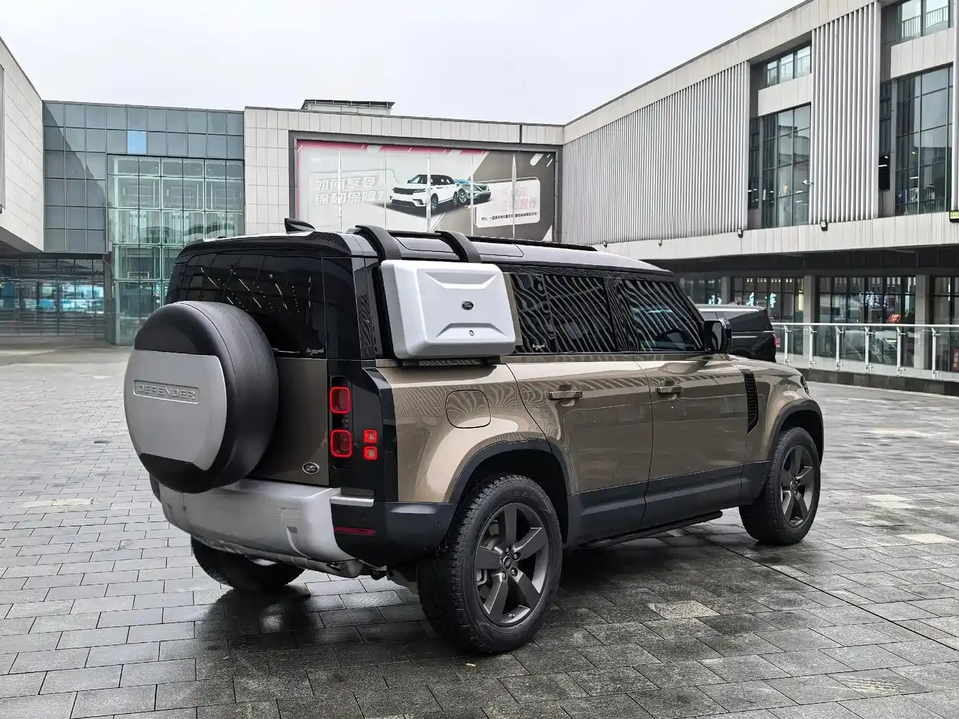 Land Rover Defender 2020 2020 Model 110 P400 HSE