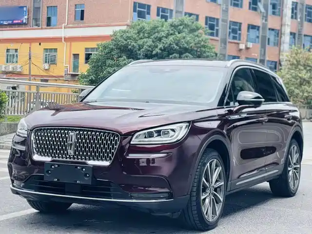 Lincoln Adventurer 2021