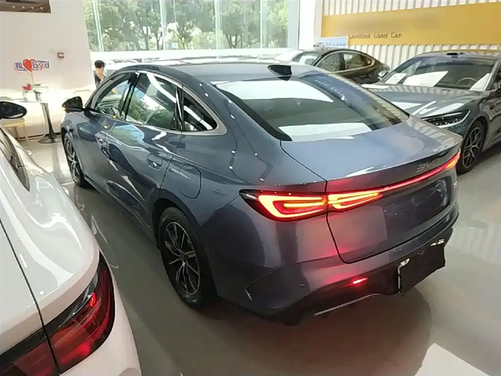 BYD Seal 06 New Energy 2025 DM-i Smart Drive Edition 120KM Luxury фото 5
