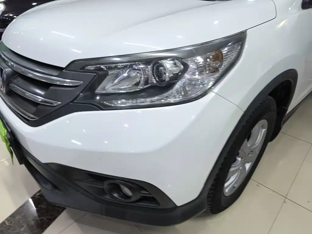 Фото 24 - Honda CR-V