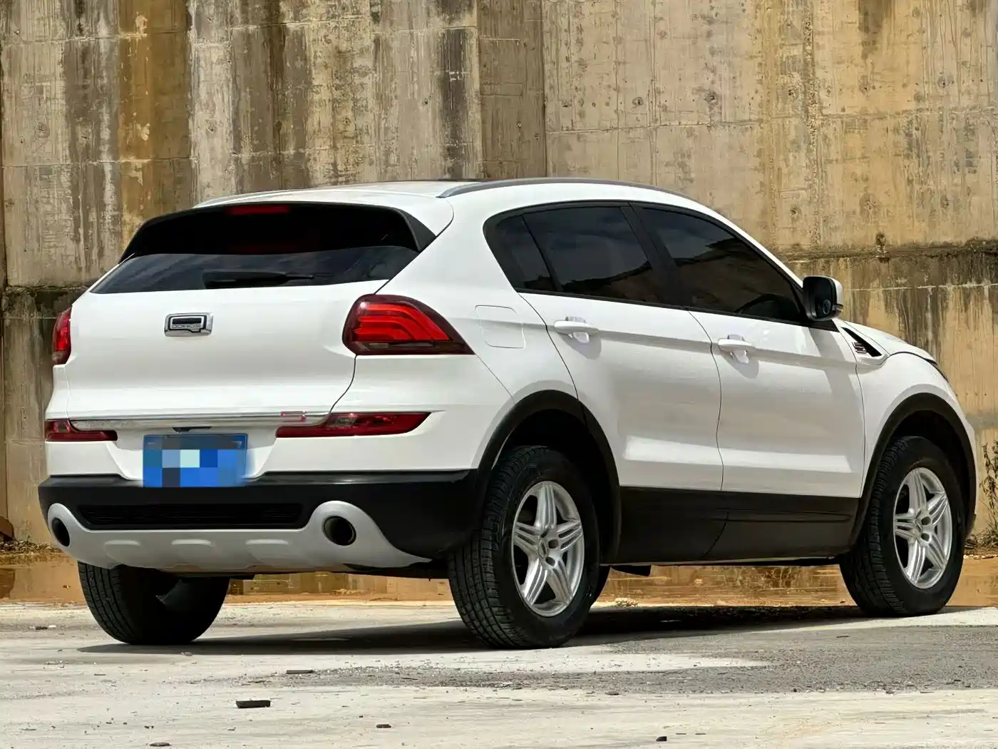 Qoros 5 2016 2016 Model 1.6T Automatic Elite