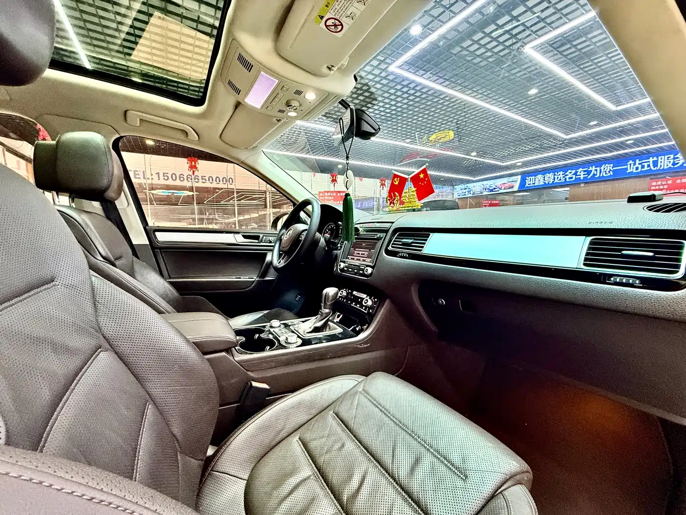 Volkswagen Touareg 2017 3.0TSI Explorer Edition фото 13