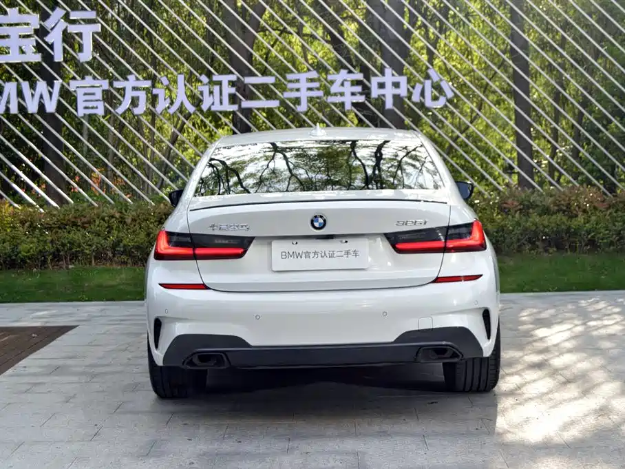 BMW 3 Series 2020 325i M Sport Black Night Package фото 3