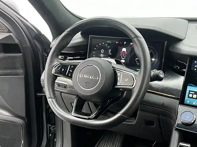 Lynk & Co 09 2022 2021 2.0T Halo 7-seater