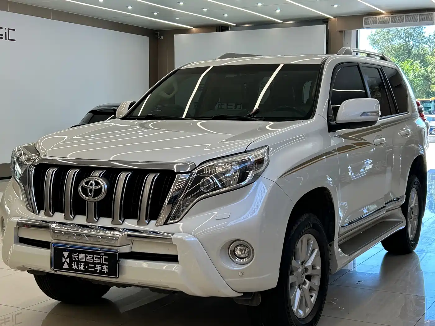 Toyota Prado (Import) 2017 2017 Base Model