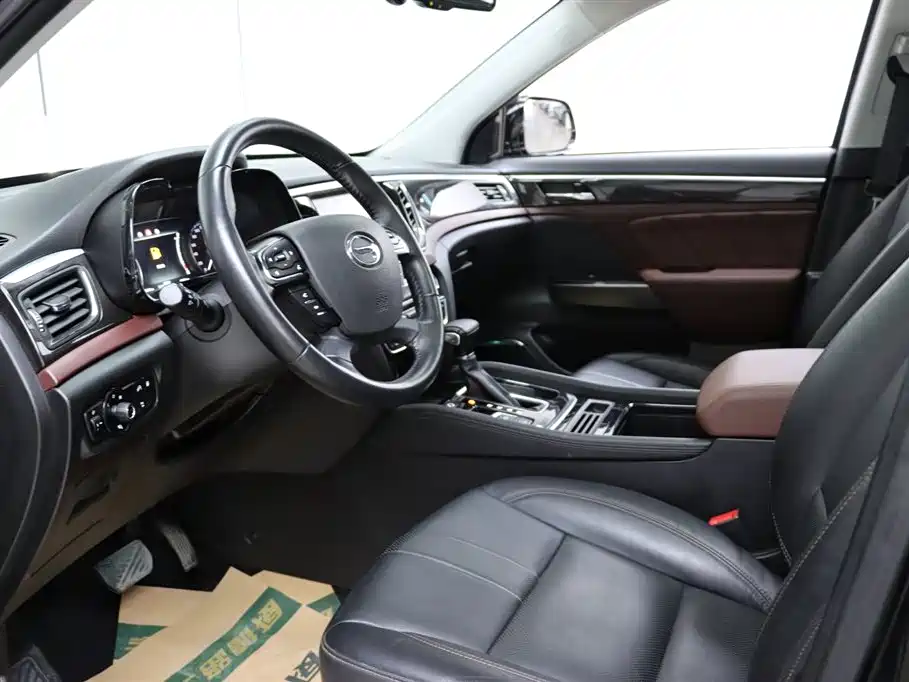 GAC Trumpchi Trumpchi GS8 2017 320T 2WD Luxury Edition (7-Seater) фото 13