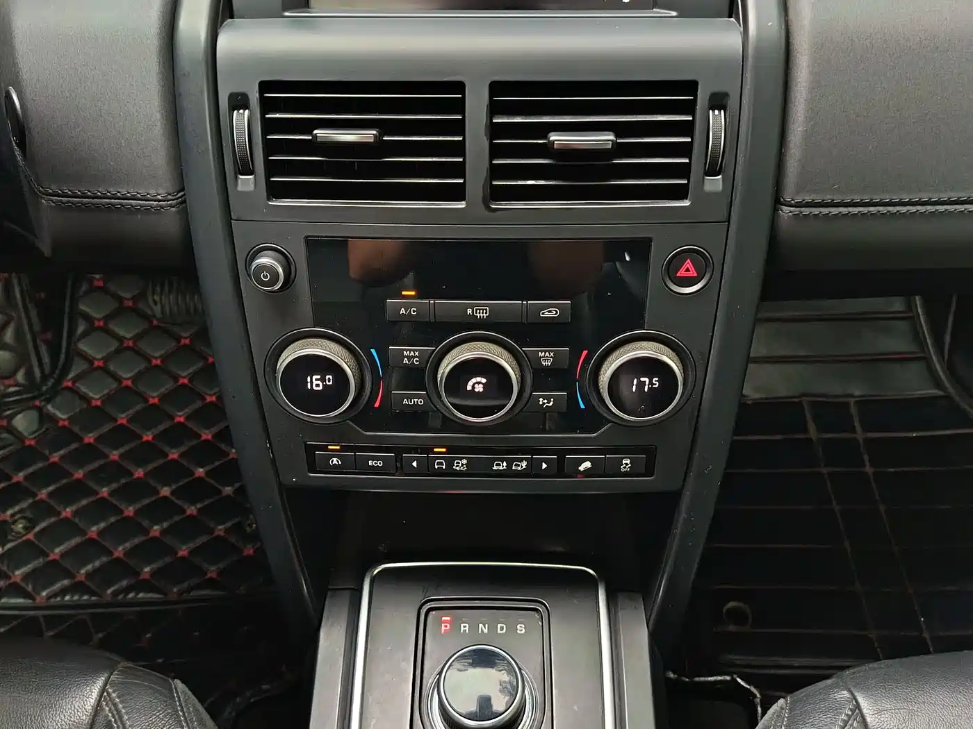 Land Rover Discovery Sport 2017 2.0T PURE фото 13