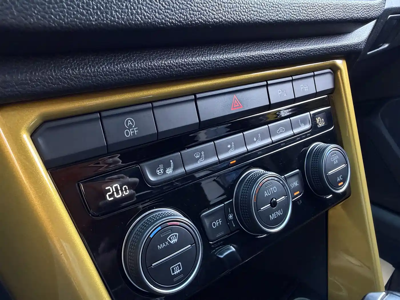 VOLKSWAGEN T ROC EXPLORING SONGS