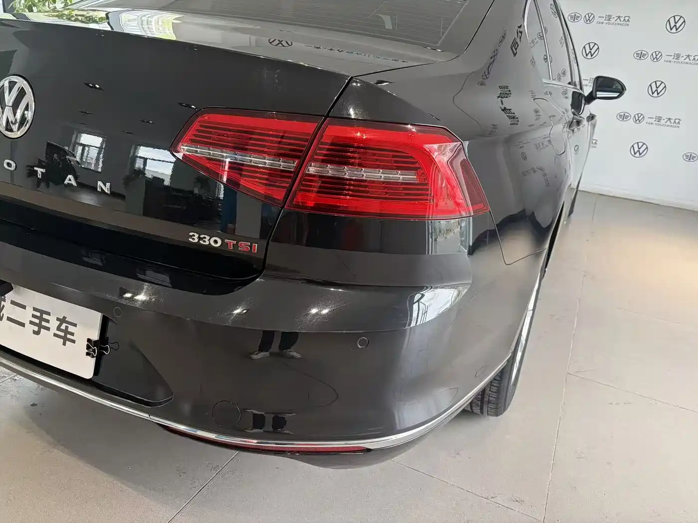 Volkswagen Magotan 2018 330TSI DSG Leading фото 13