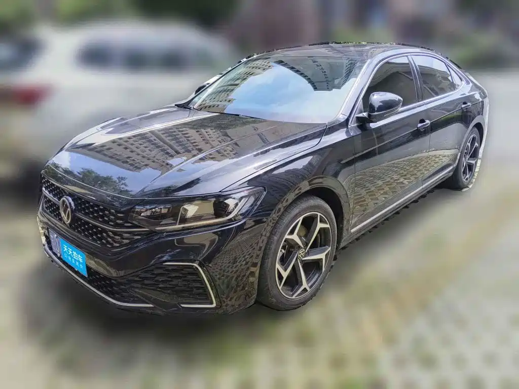Volkswagen Passat 2023 Facelift 330TSI Starlight Elite Edition
