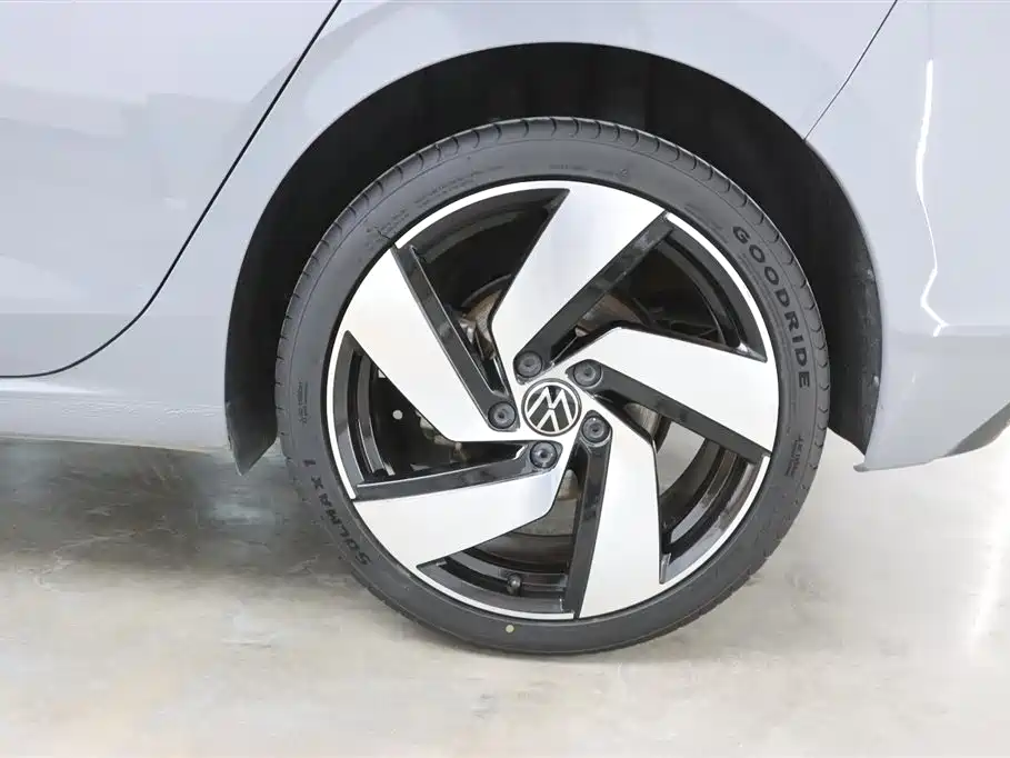 Volkswagen Golf 2023 280TSI DSG Pro фото 33