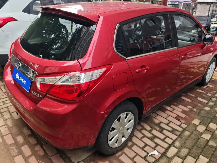 Venucia R50 2014 2013 1.6L Auto Fashion
