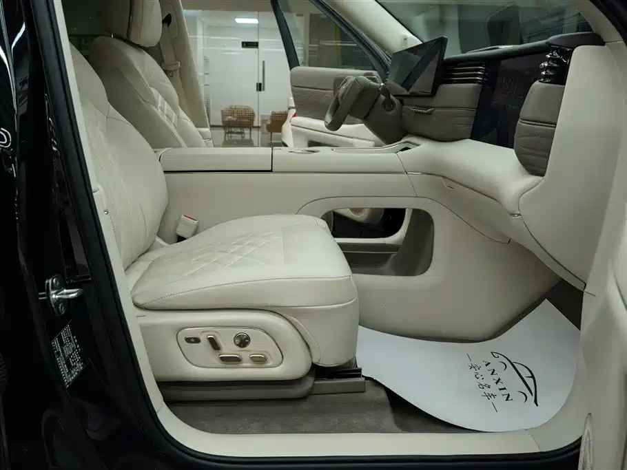 IM Motors IM LS9 2025 2026 Model 52kWh Base Version